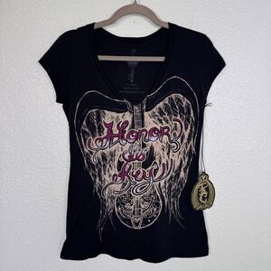 Key Closet Top Women Medium Honor Is Key Guitar Angel Wings Graphic T Shirt Y2K